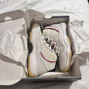 Air Jordan 11 Retro Platinum Tint